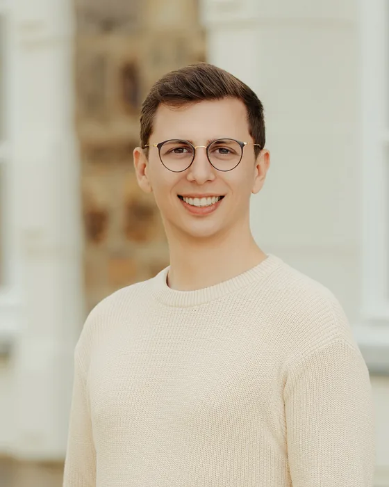 Julian Hoffmann, Lizenzpartner